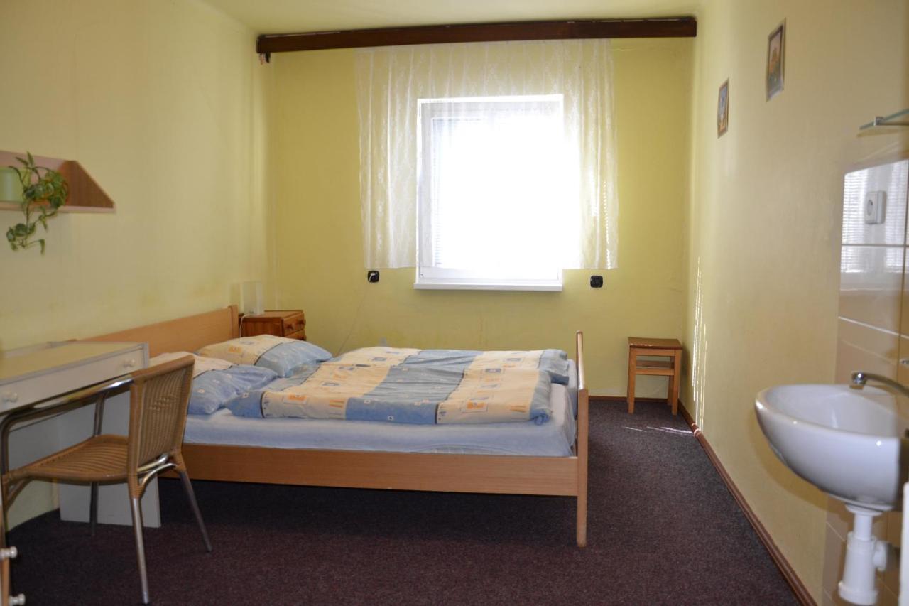 Hostel Fortuna Spindleruv Mlyn Room photo